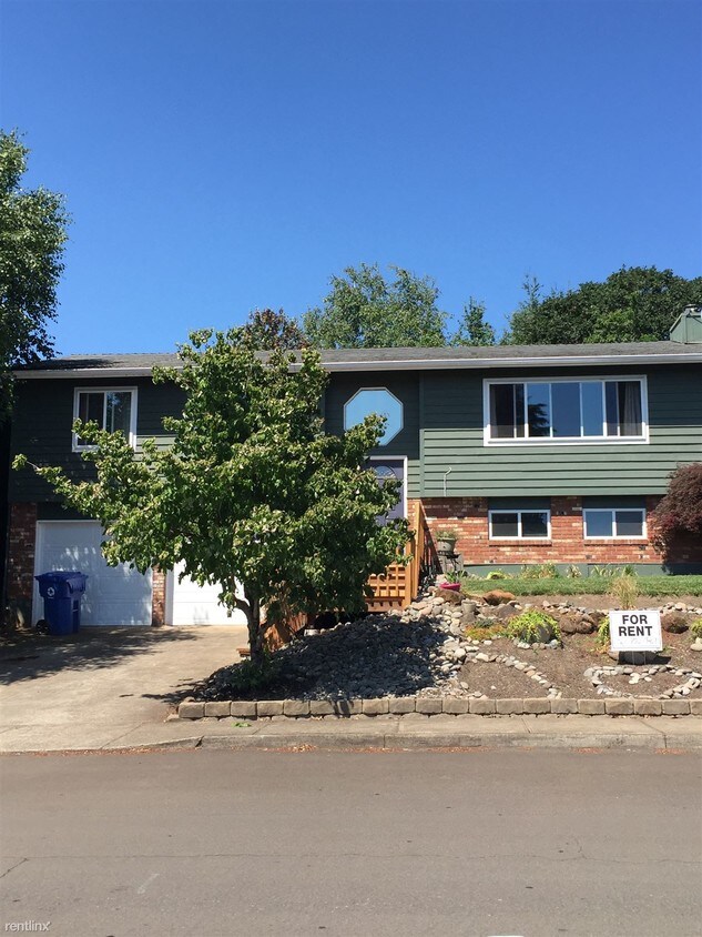 Primary Photo - 3 br, 2.5 bath House - 5503 Sugar Plum St SE