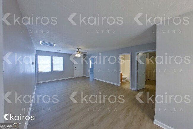 Building Photo - 223 Peltry Dr