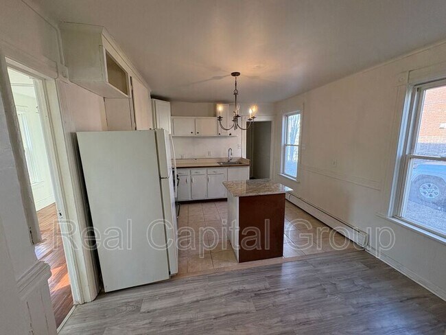 Foto del edificio - 1210 1st Ave