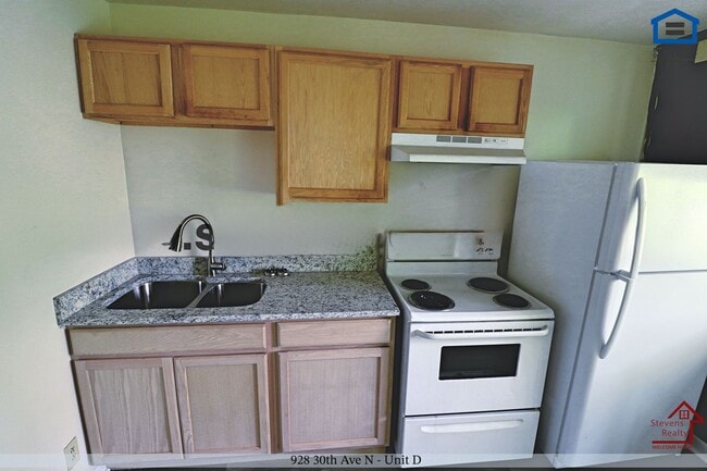 Foto del edificio - 928 30th Ave N