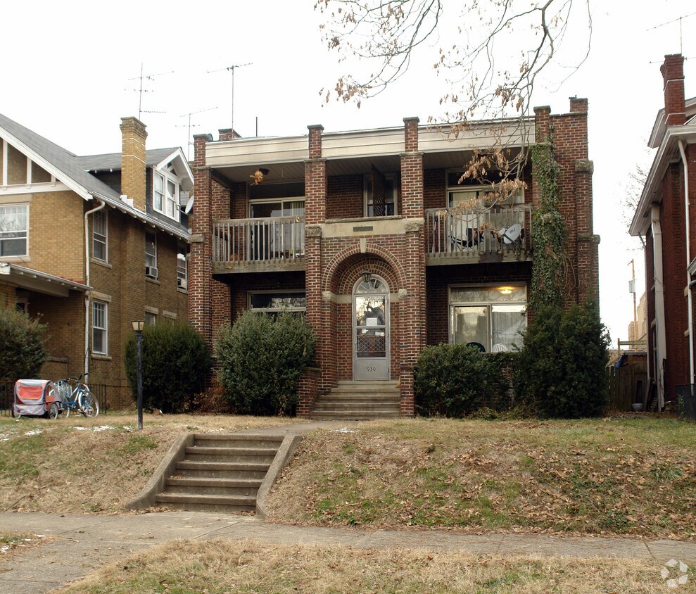 Primary Photo - Powell Apartments