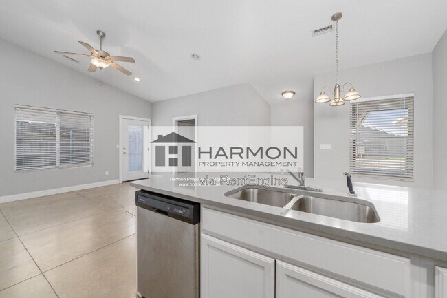 Foto del edificio - 5326 N Hillside St