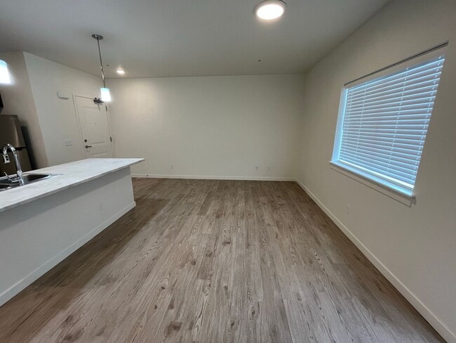 Building Photo - 4715 Lexington sky lane