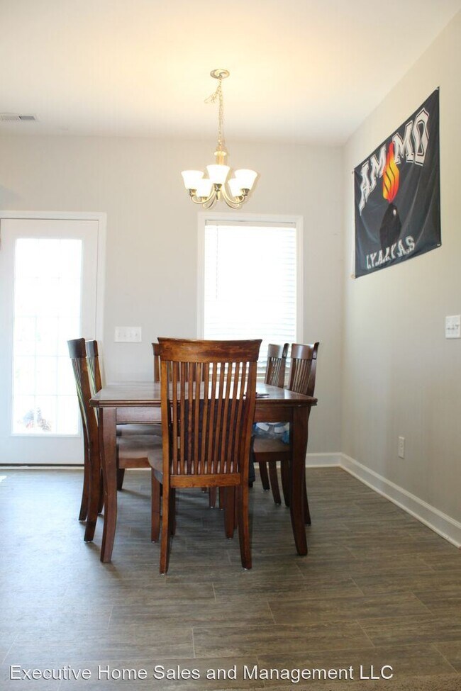 Foto del edificio - 3 br, 2 bath House - 205 Owens Farm Rd