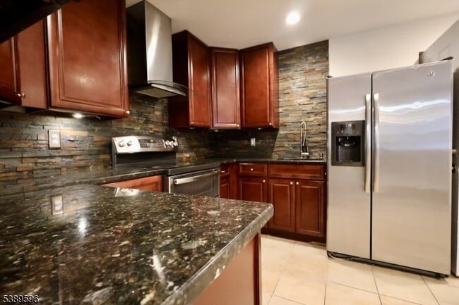 Photo - 338 S 20th St Apartment