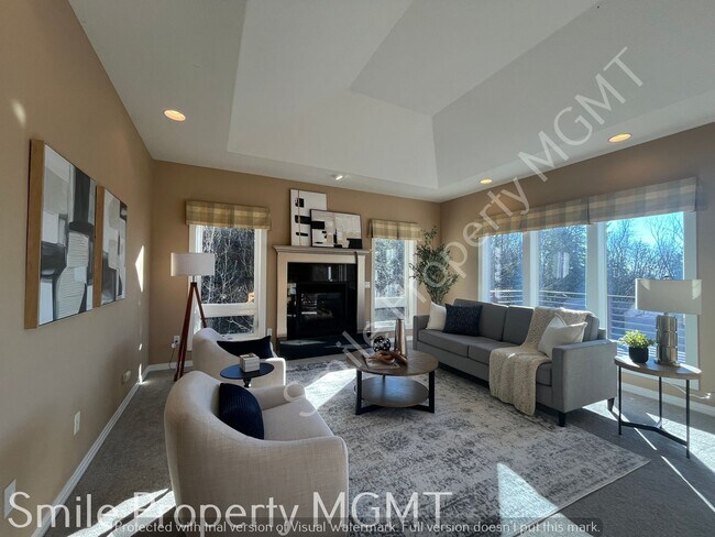 Building Photo - single house