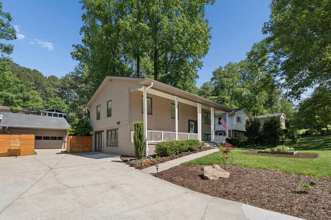 Foto del edificio - 4097 Longview Dr