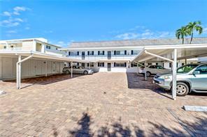 Building Photo - 254 Banyan Blvd
