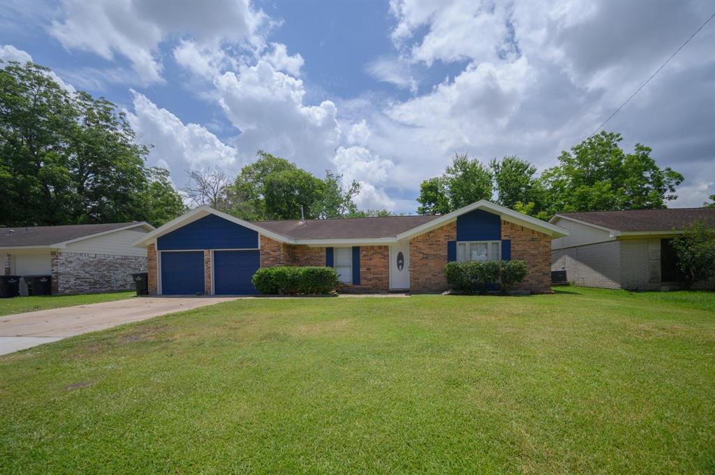 Primary Photo - 326 Windsor Square