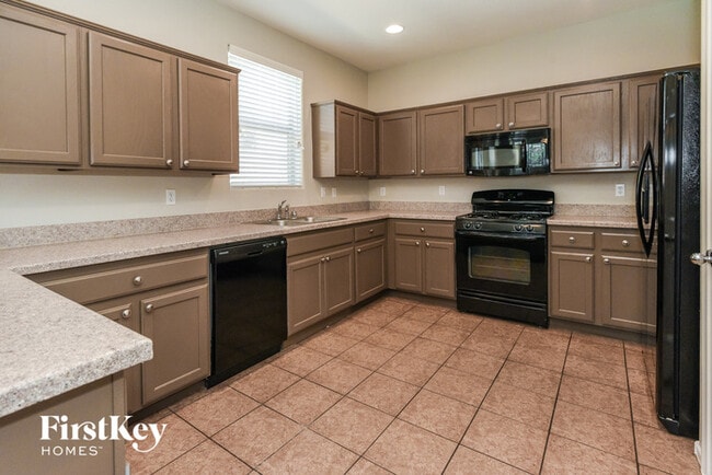 Building Photo - 10221 Kermode Ct