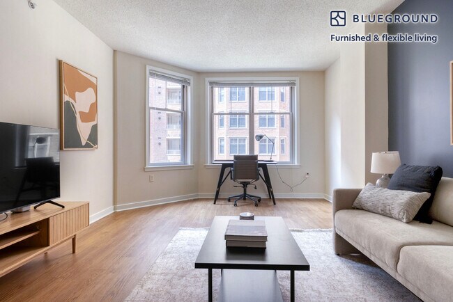 Foto del edificio - 2400 M St NW