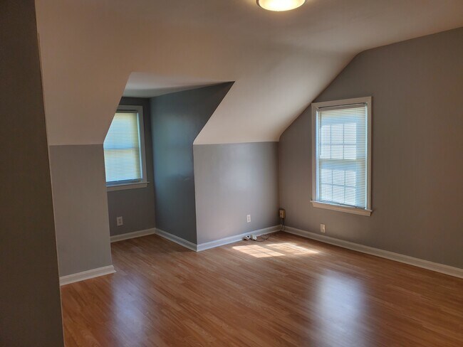 Building Photo - 4233 Matson Ave