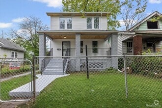 Building Photo - 3957 Lenox St