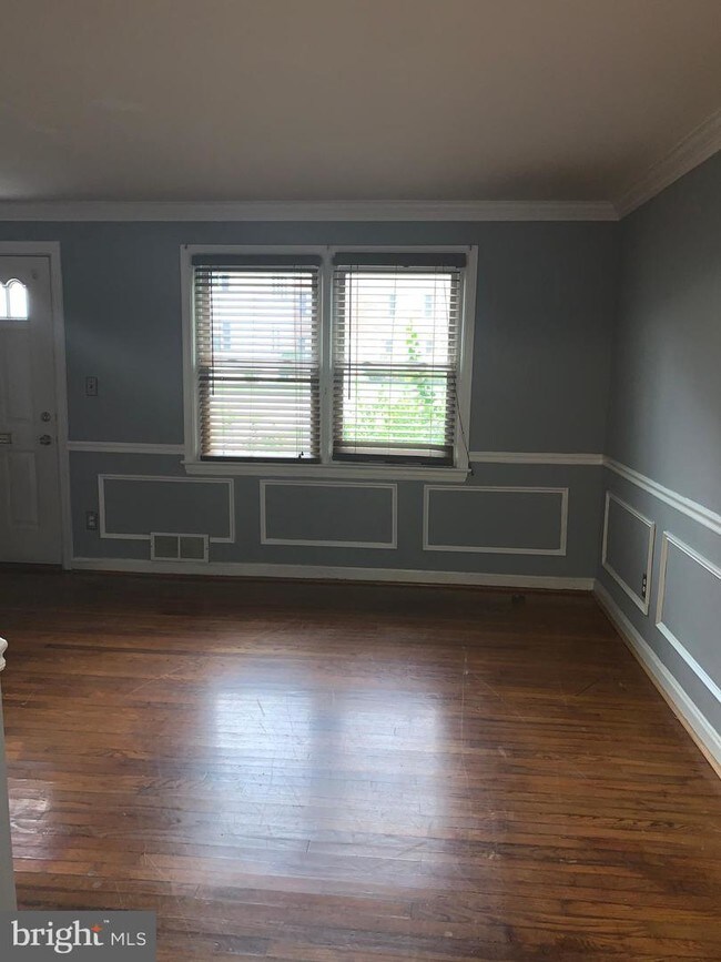 Foto del edificio - 2527 Colebrooke Dr