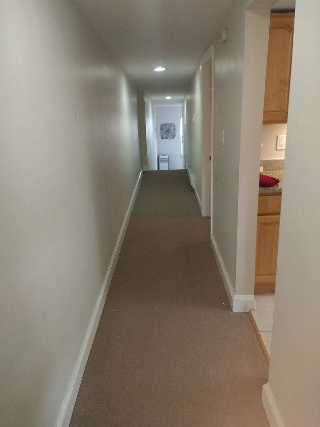 Foto del edificio - 827 N Charles St