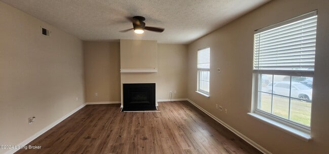 Building Photo - 4112 Mimosa View Dr