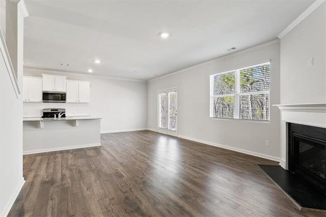 Building Photo - 460 Barnwood Ln