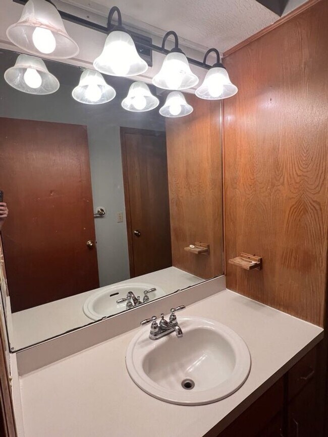 Foto del edificio - 737 S New Ave