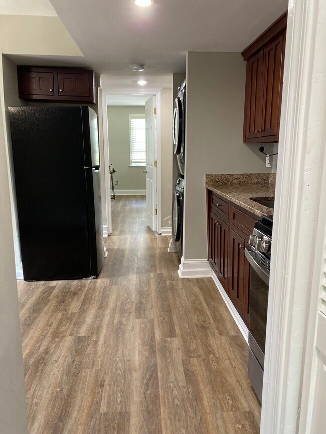 Foto del edificio - 4205 Eads St NE