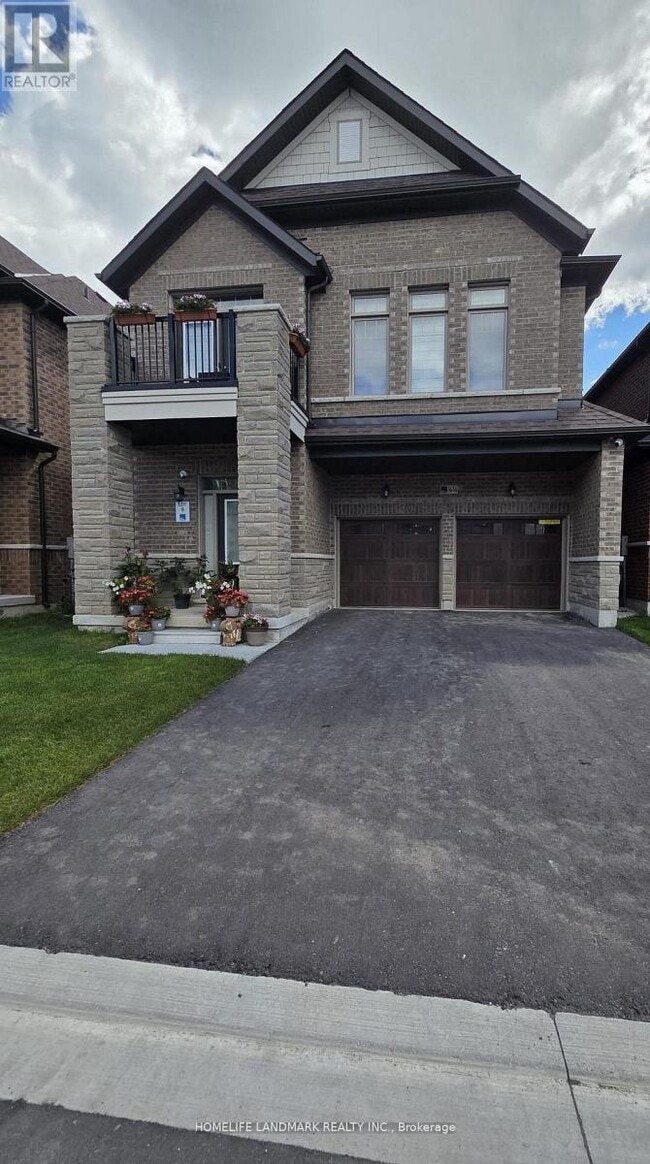Building Photo - 1414 Wellwood Terrace
