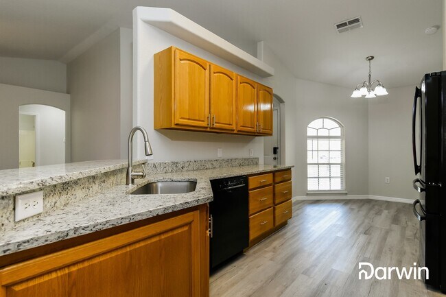 Building Photo - 811 Blanc Ct