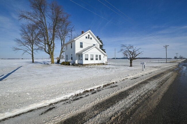 Foto del edificio - Large 4 Bedroom/2 Bath Home For Rent