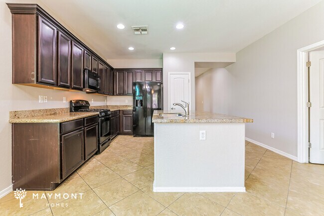 Building Photo - 34543 N Mirandesa Dr