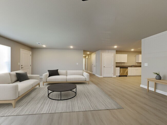 Building Photo - Charming 3BR/2BA Ranch Duplex w/ Garage – Colonial Gardens