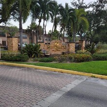 Building Photo - 2926 S University Dr