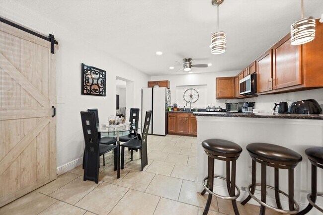 Foto del edificio - 2314 W Dewey St