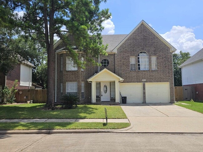 Building Photo - 13415 Lynnville Dr