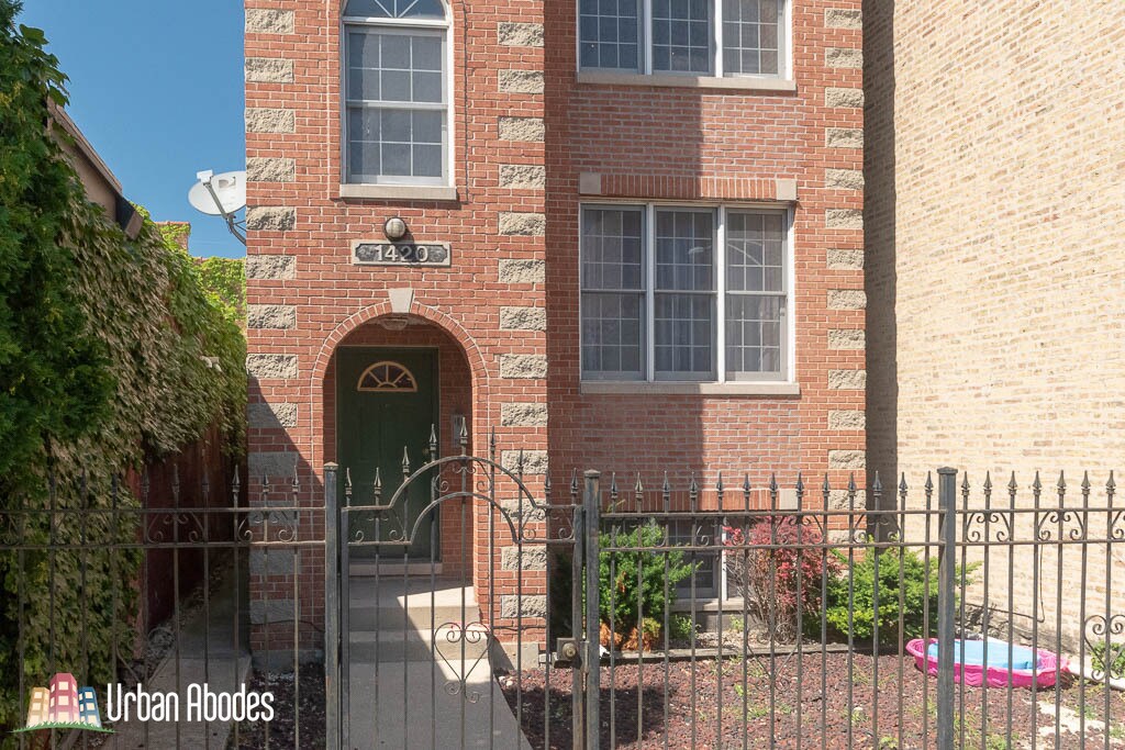 Primary Photo - 1420 W Ohio St