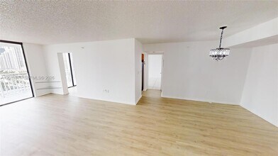 Building Photo - 210 174th St