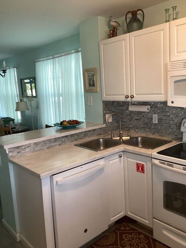 Foto del edificio - 6+ MONTH RENTAL-Temporarily discounted to ...