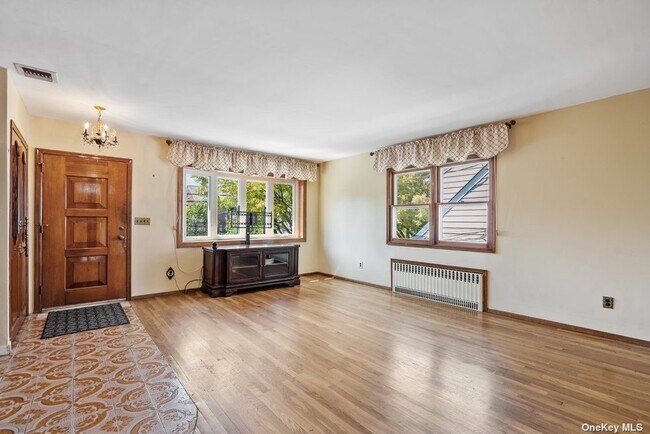Building Photo - 45 Nassau Ave
