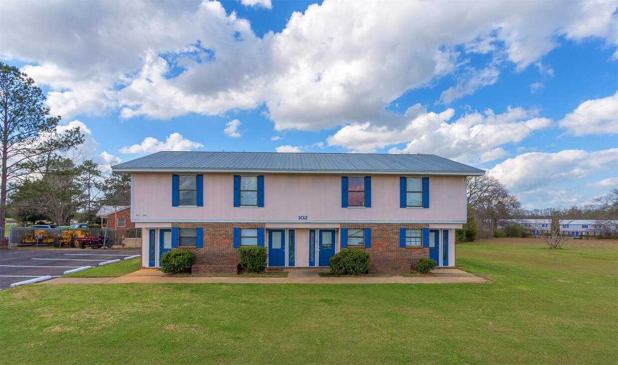 Building Photo - 401-5 Mona Dr