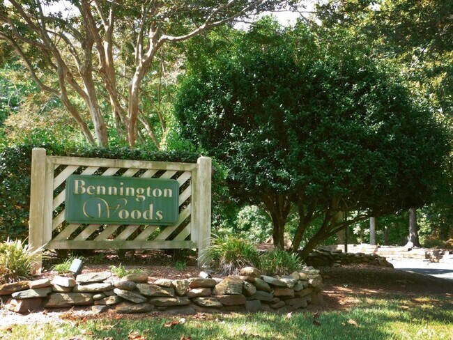 Foto del edificio - 6140 Gray Gate Ln