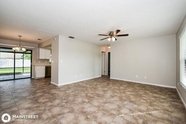 Building Photo - 619 S E 27TH TER, CAPE CORAL, FL 33990