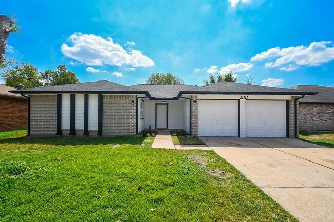 Building Photo - 15803 Timber Rock Dr