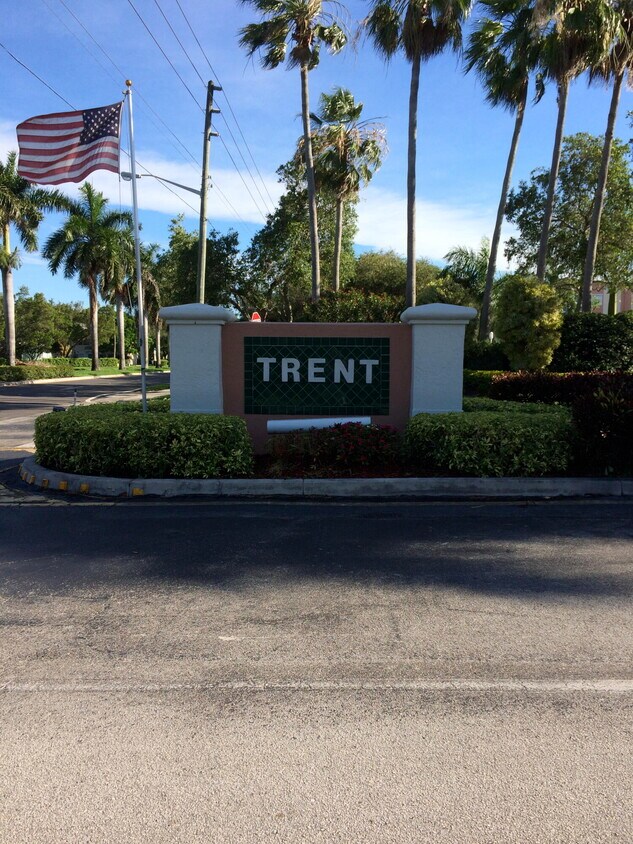 Foto principal - 7678 Trent Dr
