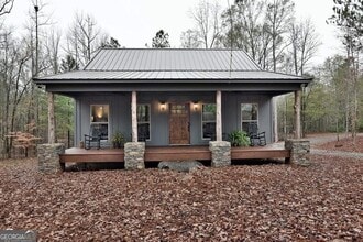 Building Photo - 2323 Pleasant Valley Rd