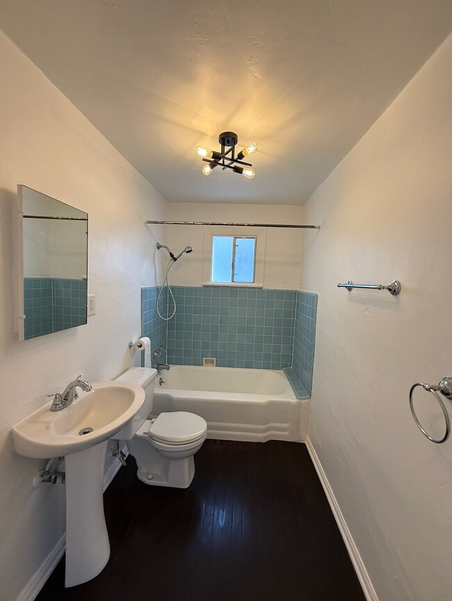 Foto del edificio - 1452 S Wooster St