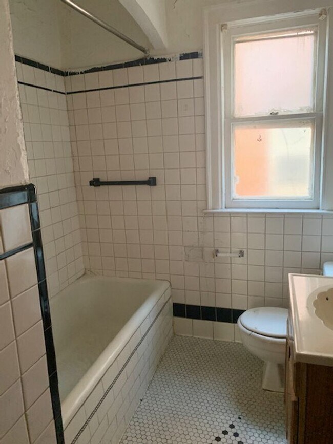 Foto del edificio - 15340 Hartwell St