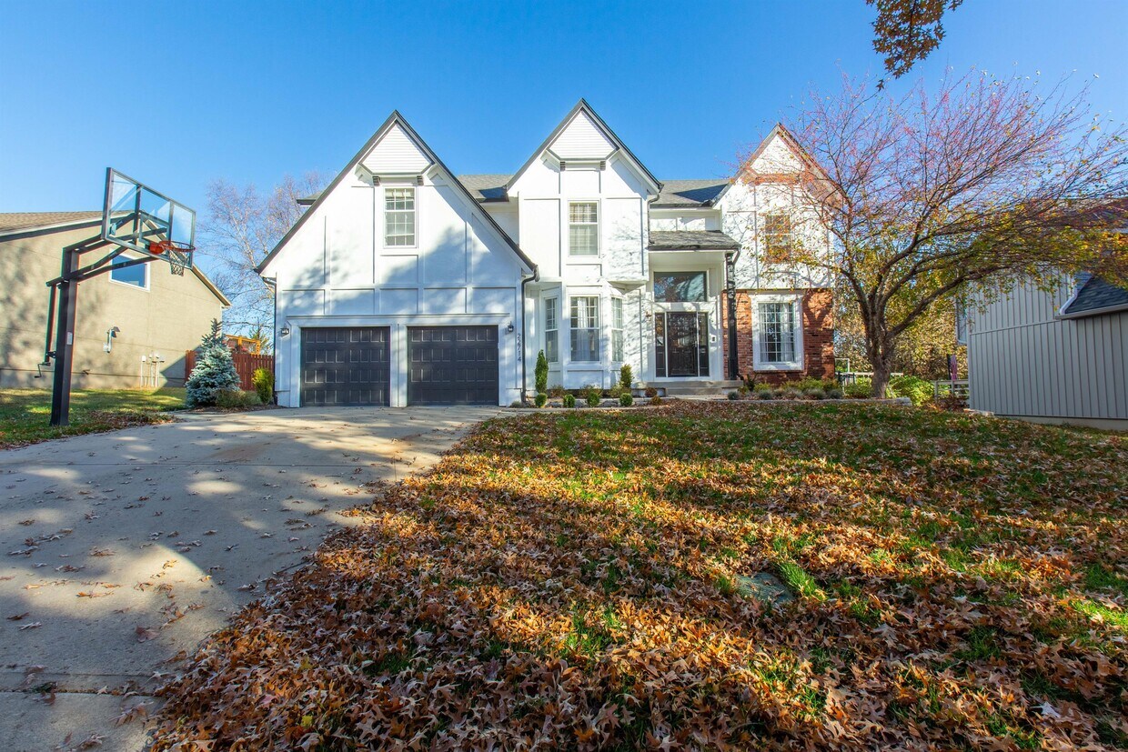 22714 W 49th St, Shawnee, KS 66226 House Rental in Shawnee, KS