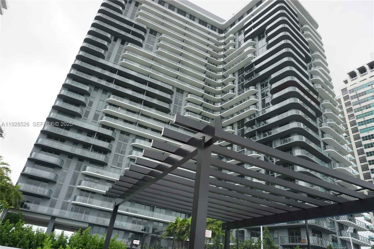 Photo - 121 NE 34th St #2406A Miami, FL 33137-3882