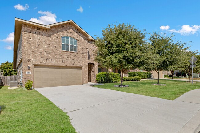 Building Photo - 611 Rose Spoonbill