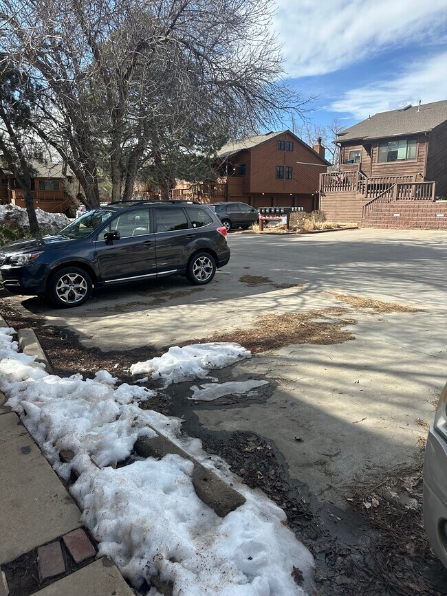 Foto del edificio - 2728 Juniper Ave