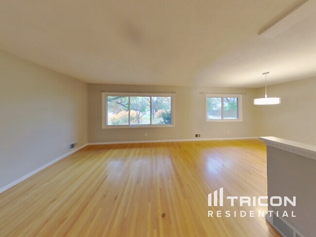 Foto del edificio - 3820 Union Terrace Ln N