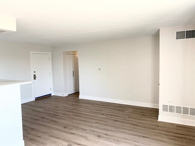 Building Photo - 1463 Mercury Dr
