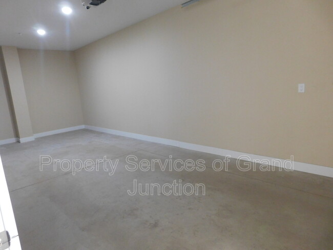 Building Photo - 1645 N 7th St